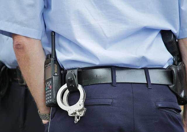 Wie die künstliche Intelligenz KI die tägliche Arbeit der Polizei unterstützen und effizienter machen soll