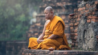 Der humanoide Roboter Gabi ist der erste von der KI gesteuerte buddhistische Mönch in Südkorea